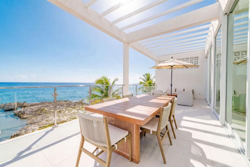 Northwest Point House | 41 Sunset Point Vacations Luxury Oceanfront 3 Bedroom Condo with Pool and Hot Tub