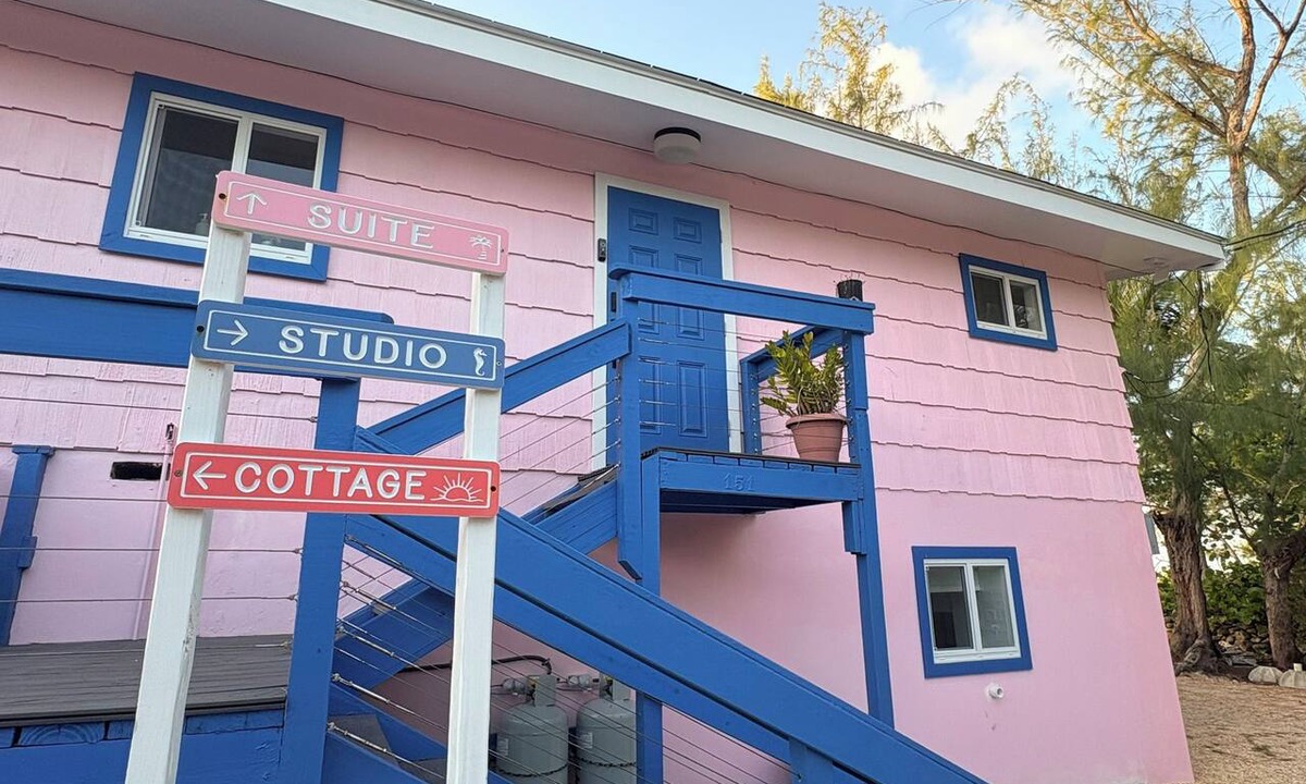 Cotton Tree Bay Cottage | Cayman Brac's Salty Dog: The Waterfront Cottage