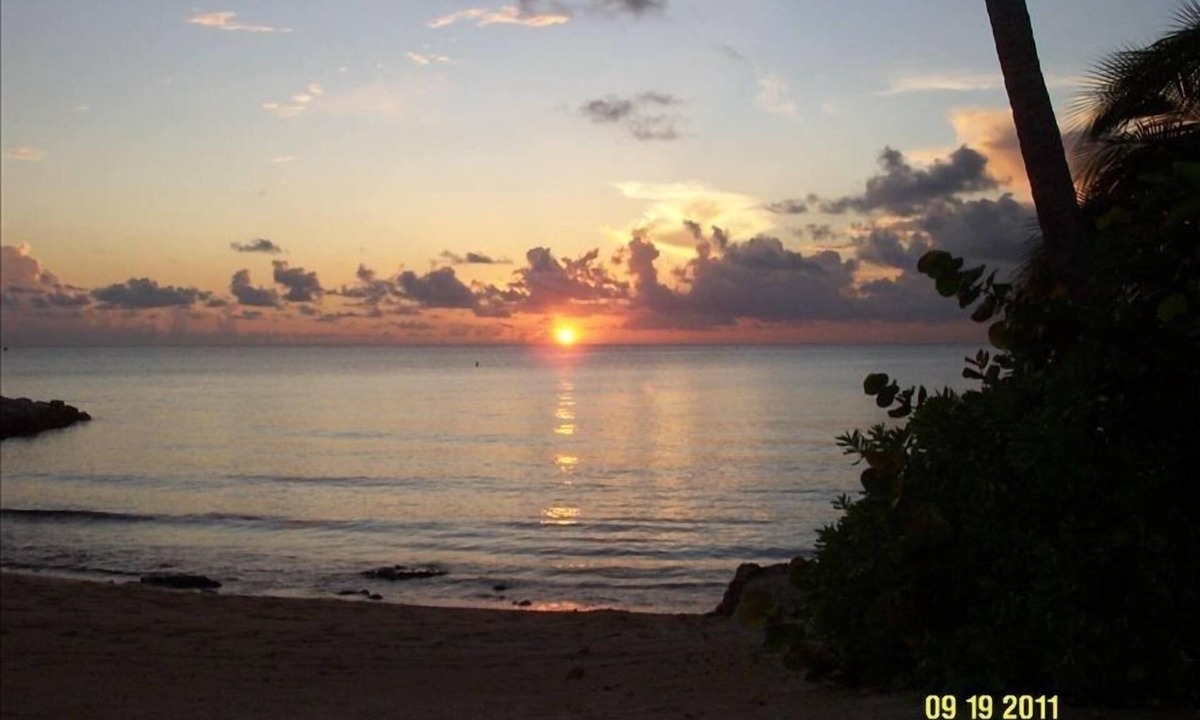 Seven Mile Beach Condo | Cayman Famous Seven Mile Beach Sunset Cove corner unit-RIGHT ON BEACH STEPS AWAY