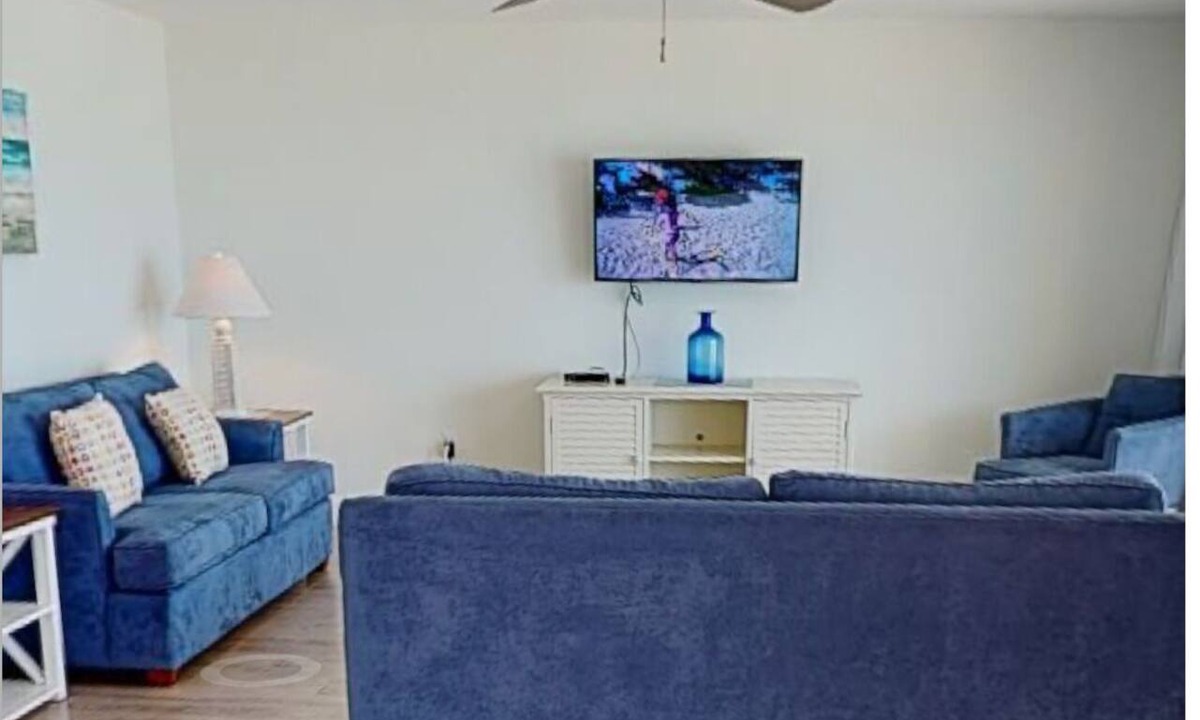 Colliers Bay Condo | Oceanfront penthouse Paradise at Morritt’s Tortuga Club 2BR/2BA sleeps 6