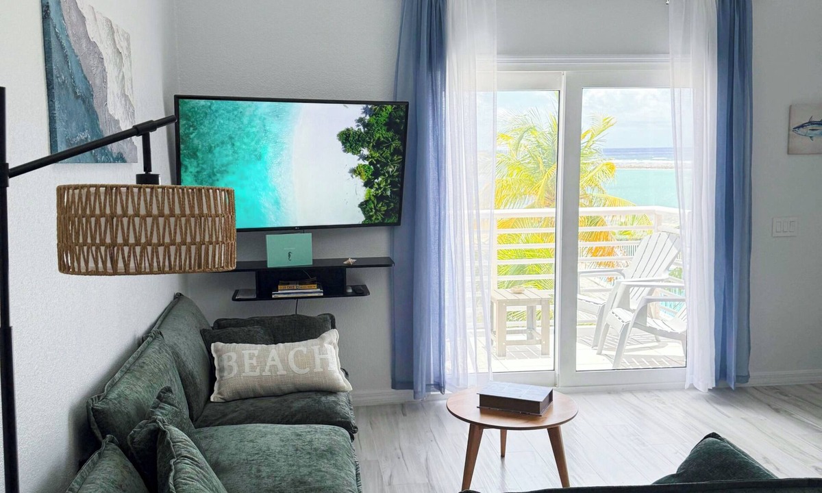 West End Condo | Peaceful Penthouse Getaway with Stunning Views