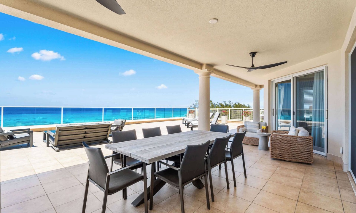 Seven Mile Beach Condo | Penthouse at Seabreeze #9