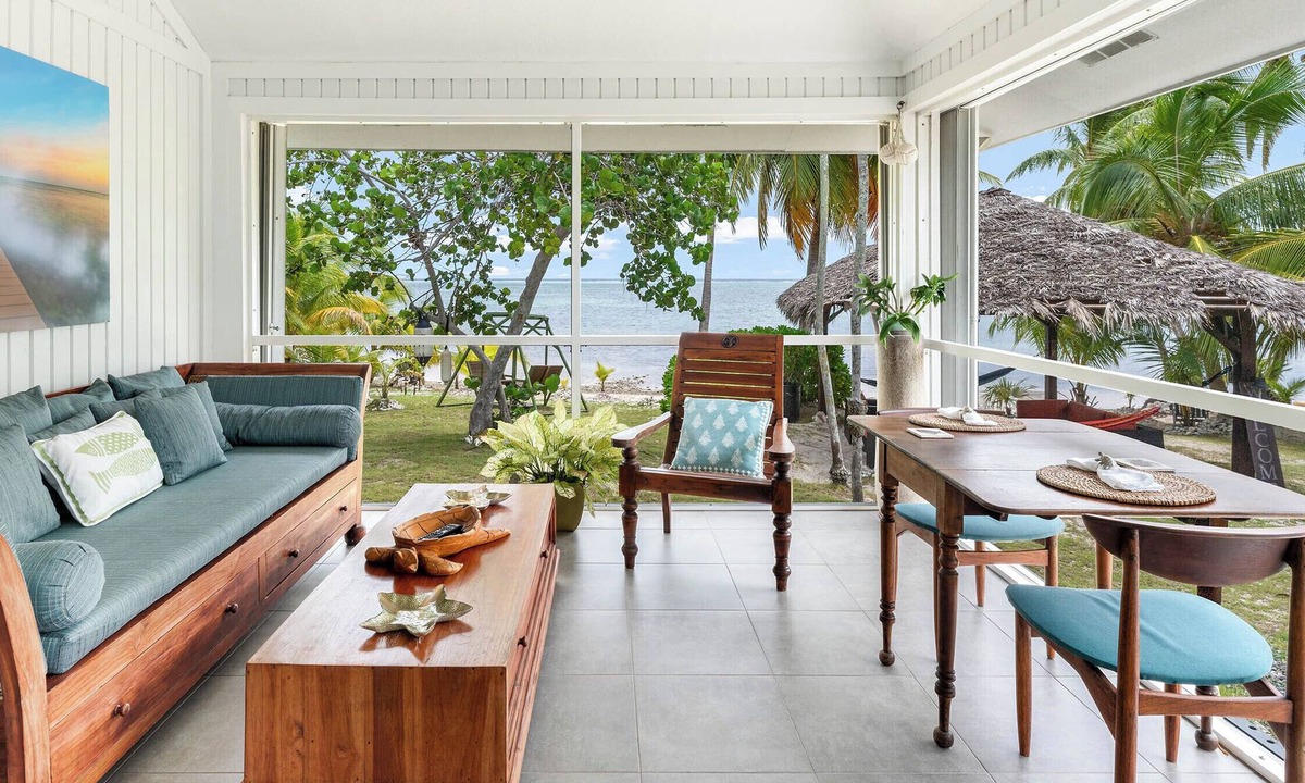 Breakers House | Piece of Mine Green: Beach Cottage on 200-feet of Shoreline w/Screened Porch, Snorkeling + Hammocks