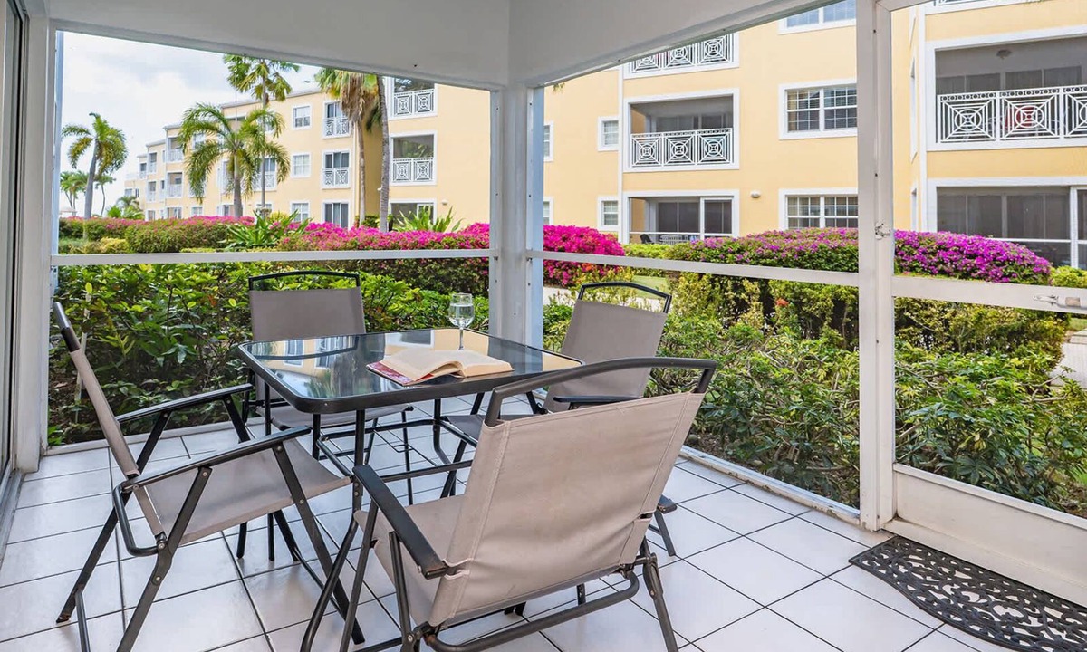 Seven Mile Beach Condo | Regal Beach Club #214 - 2BR Ocean View 7 Mile Beach