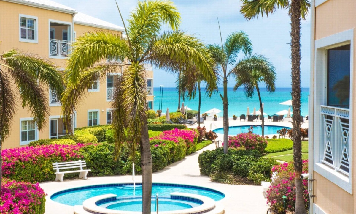 Seven Mile Beach Condo | Regal Beach Club #522