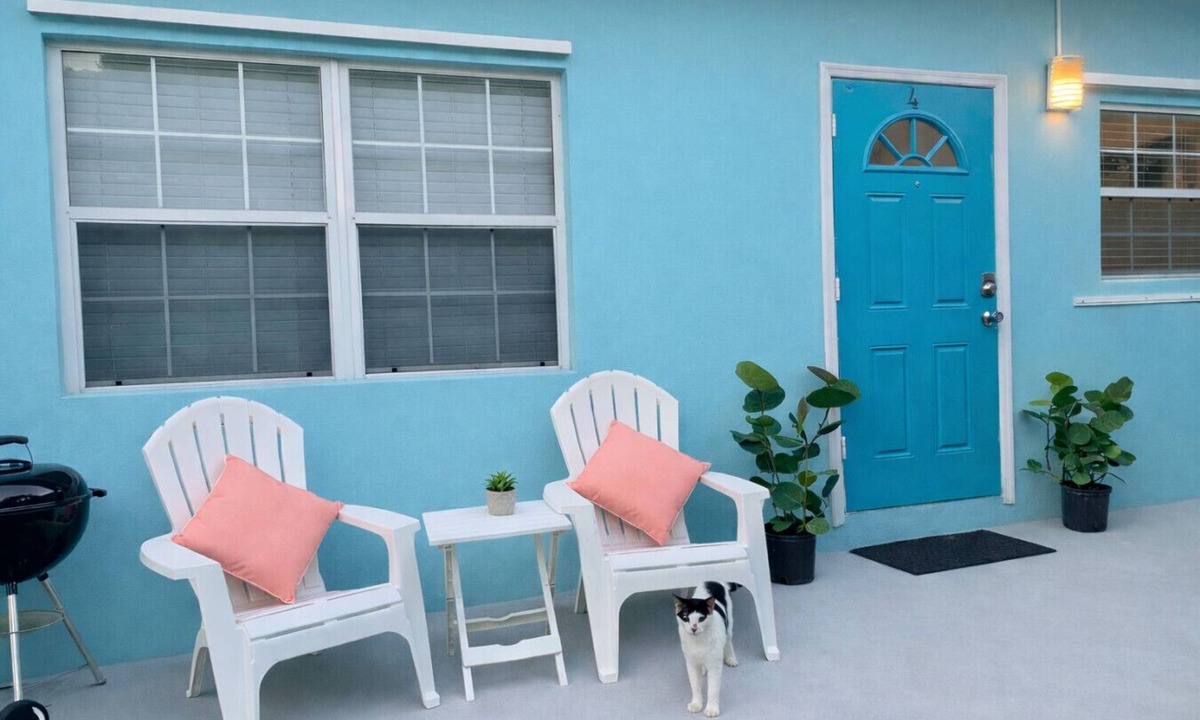 West Bay Apartment | S4 BP | Steps to Beach | Save 15% if Book Non-Refundable