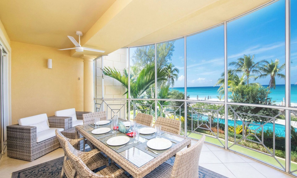 Seven Mile Beach Villa | The Meridian, Villa 10, Second floor, 3BR, 3B, Oceanfront, fully equipped.