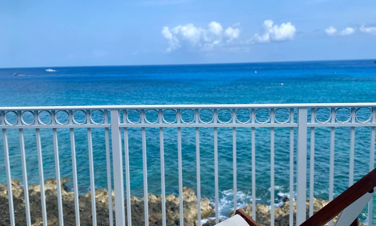George Town Condo | The Residence #3 | Oceanfront Condo in George Town