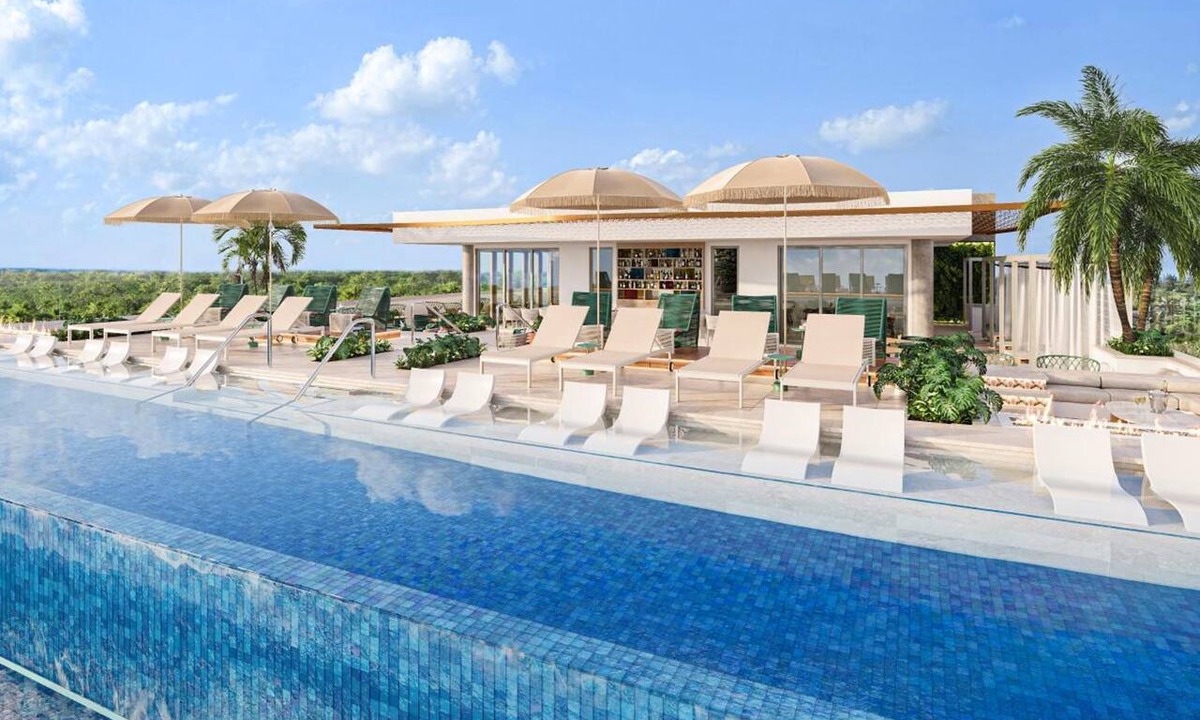 George Town Hotel | Your Island Base for Snorkeling & Sunset Dips