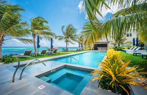 Bodden Town Condo | 2 Bedroom Luxury Oceanfront Condo