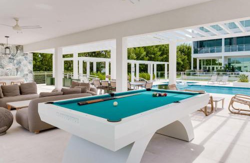 Northwest Point House | 26 Sunset Point Vacations Luxury Oceanfront Condo with Private Garden West Bay