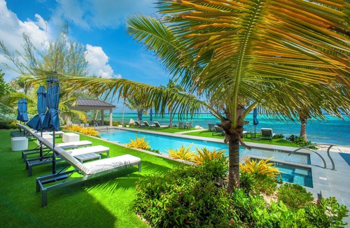 Bodden Town Condo | 3 Bedroom Luxury Oceanfront Condo