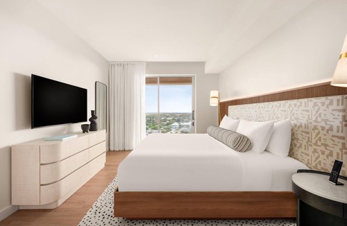 George Town Hotel | A Feel-Good Cayman Stay with Rooftop Views & Island Charm