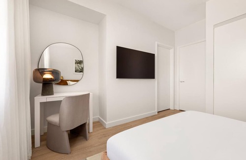 George Town Hotel | A Peaceful Island Base for City Adventures