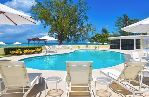 Seven Mile Beach House | Awesome Beach Condo on Perfect Seven Mile Beach!