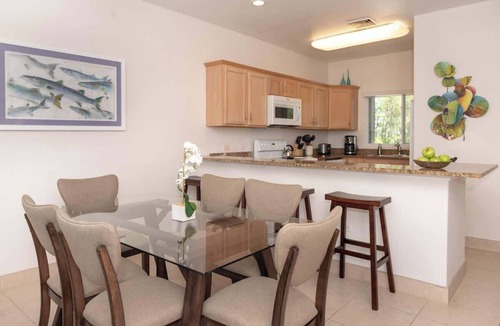 Rum Point Condo | Beachfront Crystal Kai 2BR - Pool, Kayaks & Beach