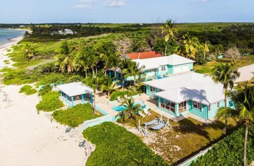 Old Man Bay House | Blue Vista Villa - Oceanfront 5 Bedroom Pool Home in North Side