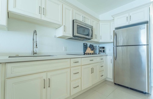 Bodden Town Condo | Breathtaking Beach Front Villa #3