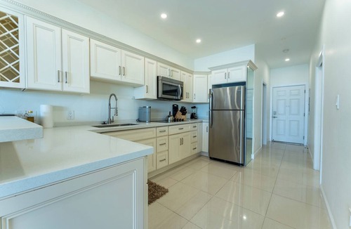 Bodden Town Condo | Breathtaking Beach Front Villa #3