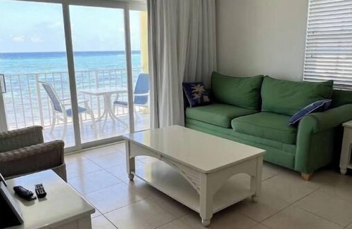 Colliers Bay Apartment | Bright and Spacious Getaway