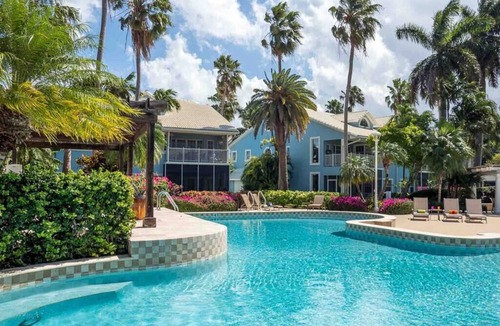 Seven Mile Beach Villa | Britannia Villa - George Town, Cayman Islands - Your Spacious Family Retreat