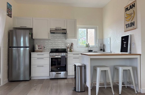 Cotton Tree Bay Cottage | Cayman Brac's Salty Dog: The Waterfront Cottage