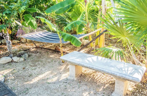 West Bay Bed & Breakfast | Cozy 1-bedroom in tranquil Guesthouse West Bay with AC