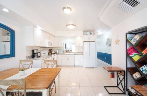 Bodden Town Apartment | Light & Bright - Two Bed with Stunning Ocean Views