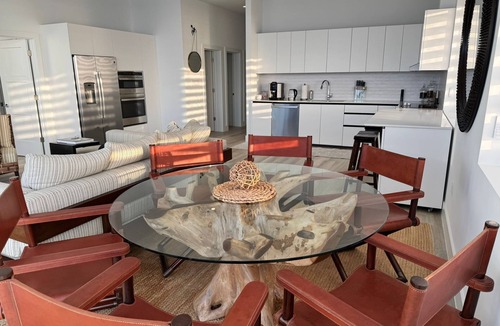 Northwest Point Condo | LUXURY 3 BED PENTHOUSE WITH SPECTACULAR SEA VIEWS NEAR AMAZING SHORE DIVING