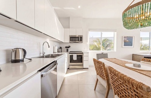 Northwest Point Condo | Luxury Oceanfront 3 Bed Condo with Pool & Hot Tub