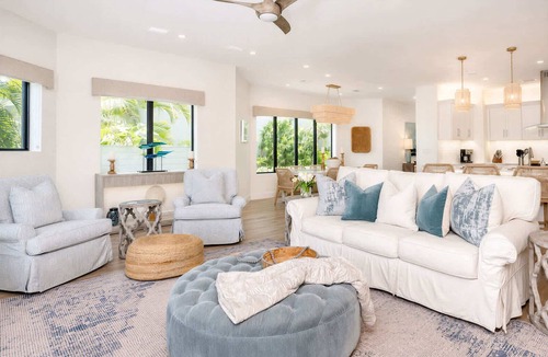 Bonnie View Estates Condo | Mahogany Villa 2-B 4BR Canal Front Villa & Pool at Sea Haven