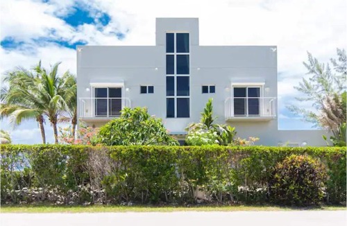 North Side House | Ocean's Edge: North Side Grand Cayman Beachfront Villa