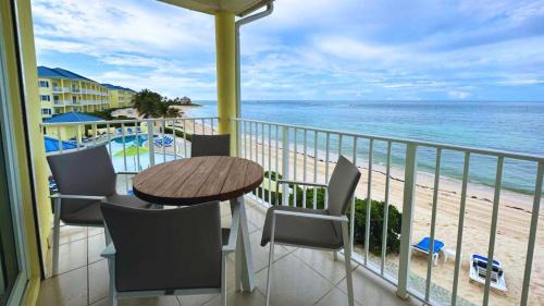 Colliers Bay House | Oceanfront Paradise East End 2BR Oceanview Condo, Pools, Beach & Resort Amenities