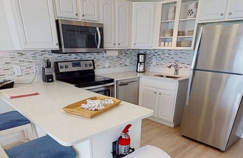 Colliers Bay Condo | Oceanfront penthouse Paradise at Morritt’s Tortuga Club 2BR/2BA sleeps 6