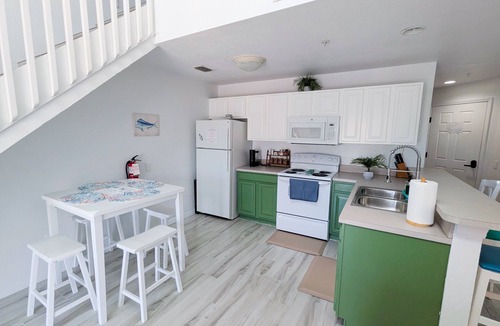 West End Condo | Peaceful Penthouse Getaway with Stunning Views
