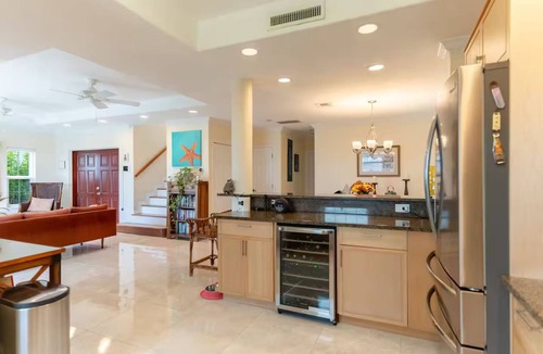 Savannah House | Pig's Leap. Tranquil 4-bedroom house with AC in charming Savannah