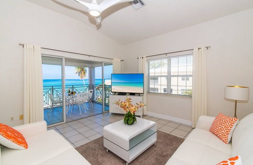 Seven Mile Beach Condo | Regal Beach Club #133