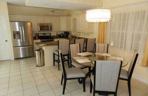Seven Mile Beach Condo | Regal Beach Club #613