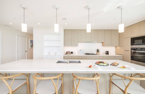 Seven Mile Beach Condo | Seafire Residence S202