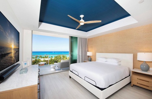 Seven Mile Beach Condo | Seafire Residence N401
