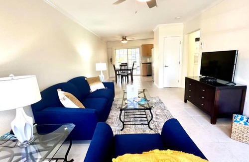 Seven Mile Beach House | Snug Harbour View #5 - 1BR Canal Front Condo by Seven Mile Beach