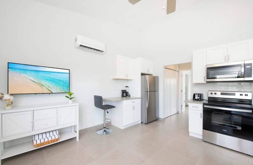 West Bay Condo | Summertime Suites #50 | 1BR West Bay Condo & Pool