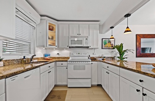Savannah Condo | Swim With Turtles! Uncrowded Oceanfront Retreat on Beautiful Spotts Beach