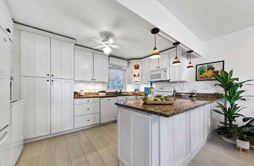 Savannah Condo | Swim With Turtles! Uncrowded Oceanfront Retreat on Beautiful Spotts Beach