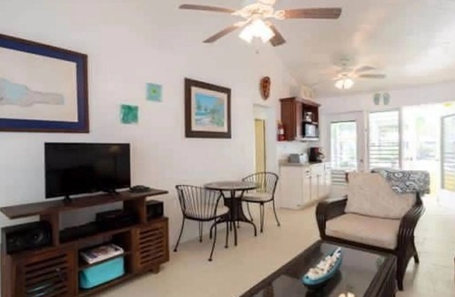 Rum Point Cottage | The Big Chill - Beach Cottage at The Sea Lodges in Cayman Kai/Rum Point