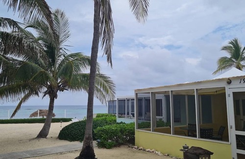 Rum Point Cottage | The Big Chill - Beach Cottage at The Sea Lodges in Cayman Kai/Rum Point