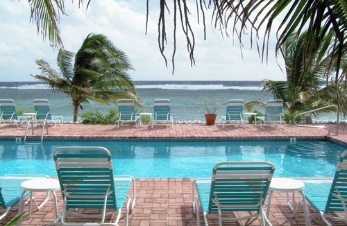 Bodden Town Apartment | Turtle Nest Inn, Prime Beachfront Apt, Car Included. Starting at 1399/week