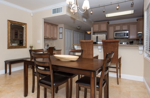 West Bay Condo | Windsong 1 Gorgeous Condo-4 UNIT COMPLEX-Boggy Sand Rd-gated access to SMB