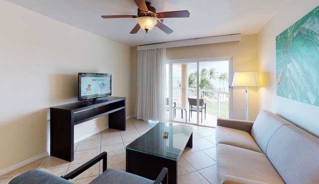 1BR King Ocean View Suite | Kitchen | 2.4 Mi To Seven Mile Beach in West Bay