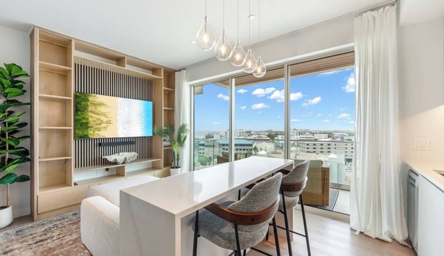 Luxury 1BR Residence at One GT · Rooftop Pool & Views in George Town